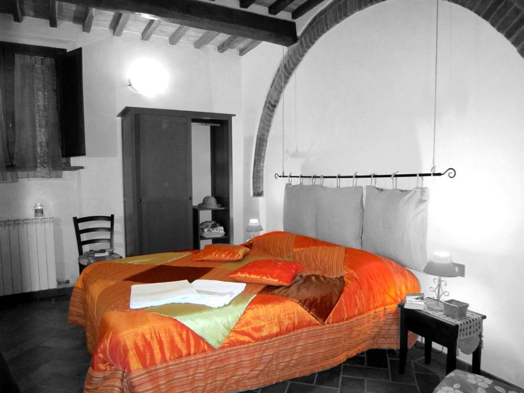B&B Le Logge Di Sopra Ашяно Екстер'єр фото